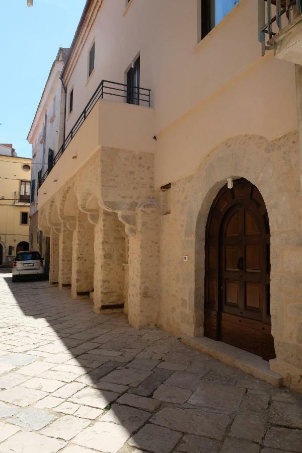 I Vicoli Exclusive Apartments Fondi Εξωτερικό φωτογραφία